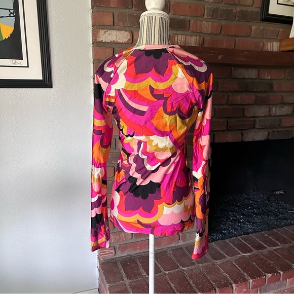 Trina Turk Standard Fan Faire Swim Long Sleeve Tee Rash Guard Pink Orange Sz L - Picture 7 of 9